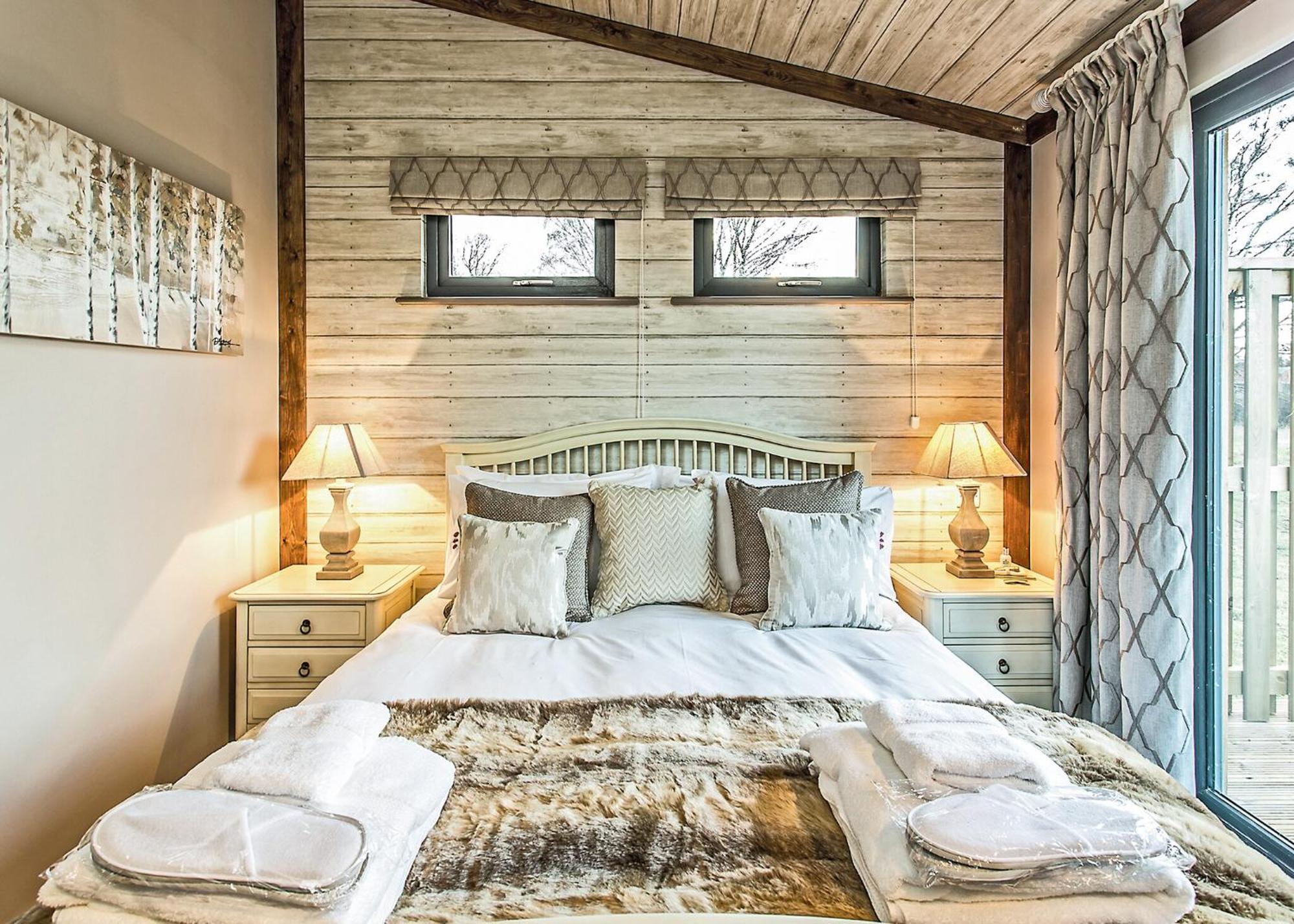 The Sherwood Hideaway Lodges Bothamsall 外观 照片